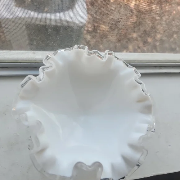 Fenton White Ruffled Glass Art Bowl - Picture 2 of 5